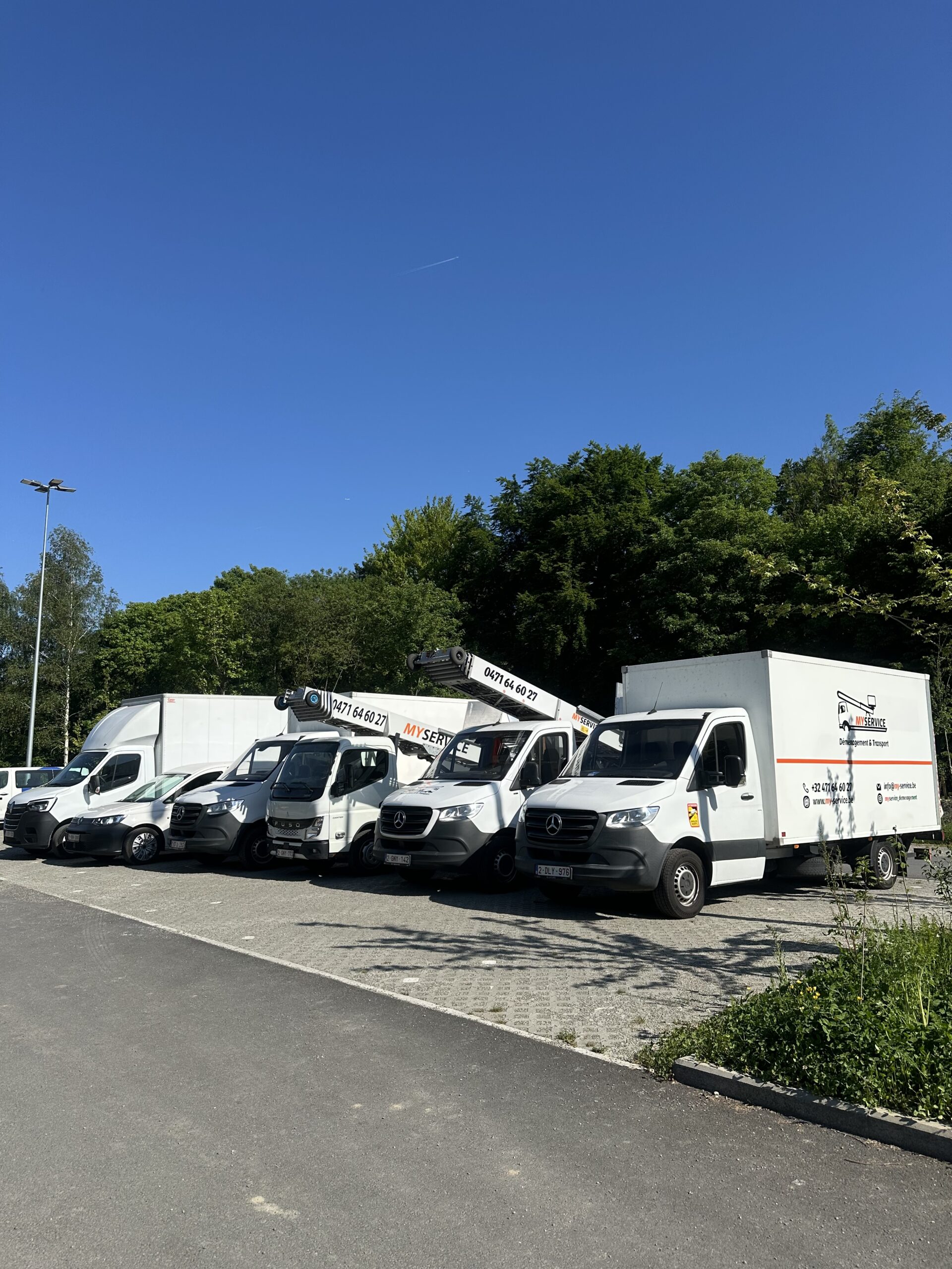 Professionele transportwagens voor verhuis en opslag dichtbij Brussel Professionele transportwagens voor verhuis en opslag dichtbij Brussel